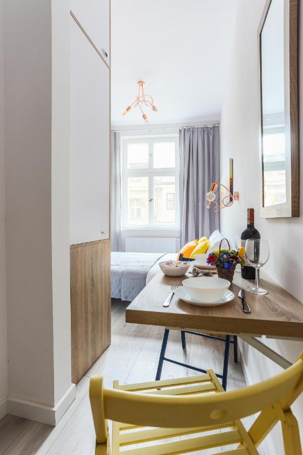 Simply Modern Apartment Torun Luaran gambar